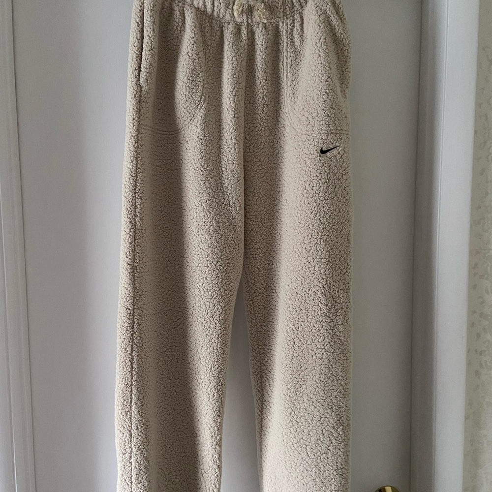 Nike Cream Fleece Sweatpants